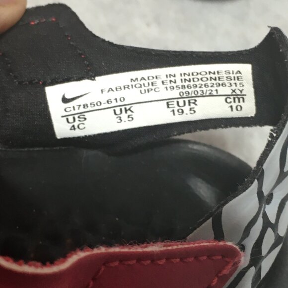 Nike Air Jordan Flare Sandals Toddler Size 4 Red Black Adjustable Water Sandals - Picture 7 of 11